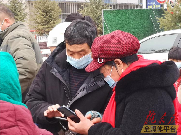 處處掃碼 處處碰壁——手機掃碼時代老年人尷尬如何解？